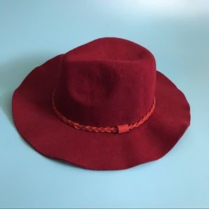 🎩 Wine Red Floppy Hat